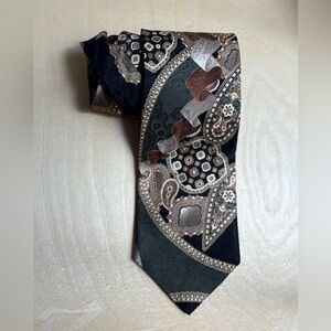 Stafford Black and Gold Patterned Tie
